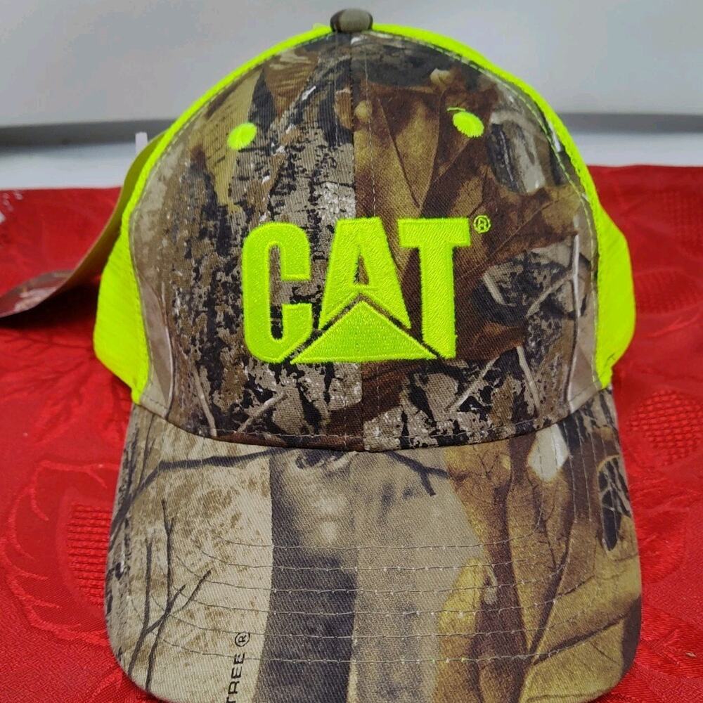 CAT Caterpillar Trucker Hat Digital Realtree AP CAMO Men's Adjustable Mesh NWT